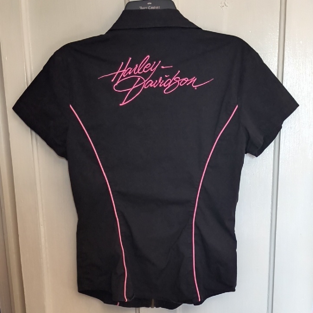Harley-Davidson Black Top with Pink Detailing